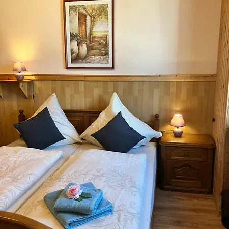 Homestay Gaestehaus Zur Burggraefin *
