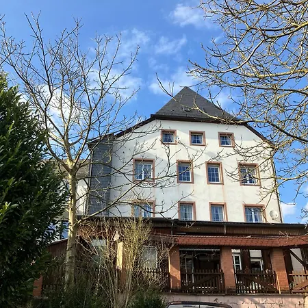 Gaestehaus Zur Burggraefin Homestay *