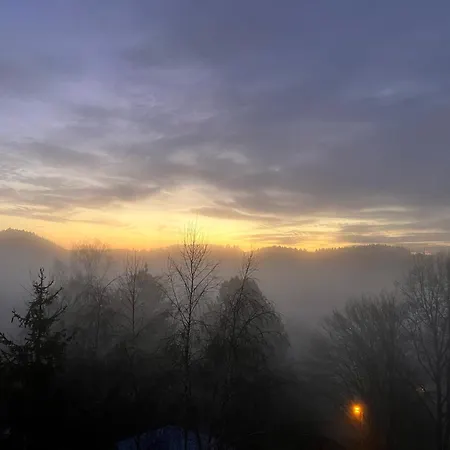 Δωμάτια σε οικογενειακή κατοικία Gaestehaus Zur Burggraefin *