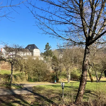 Homestay Gaestehaus Zur Burggraefin Manderscheid