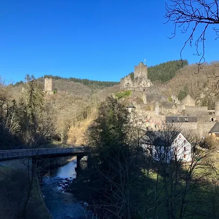 Gaestehaus Zur Burggraefin ホームステイ