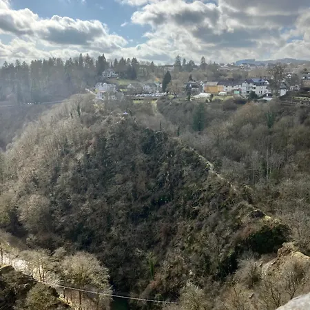 Gaestehaus Zur Burggraefin マンダーシャイト