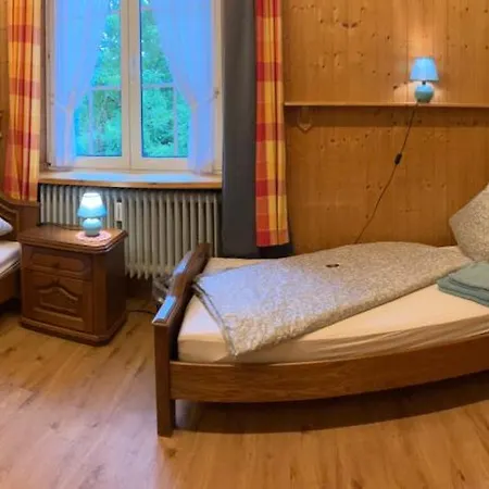 Gaestehaus Zur Burggraefin Δωμάτια σε οικογενειακή κατοικία *