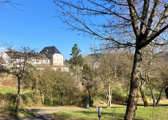 Homestay Gaestehaus Zur Burggraefin Manderscheid